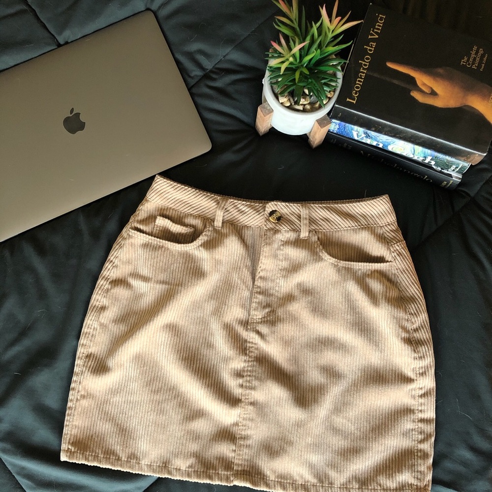 beige/tan corduroy-type ribbed skirt